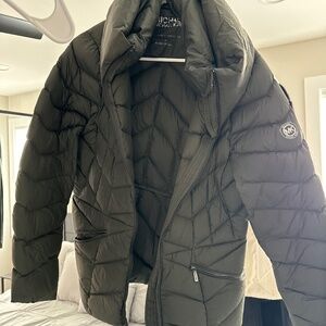 Michael kors package down coat